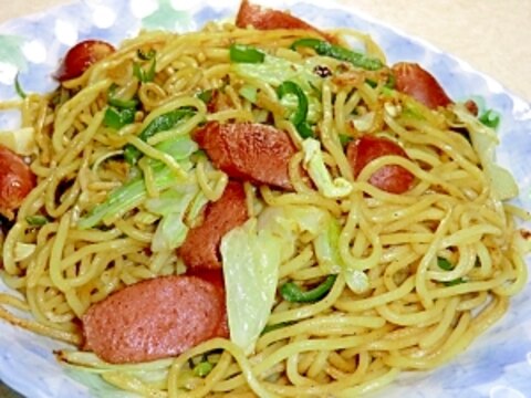 チリペッパーとタバスコで、辛味焼きそば